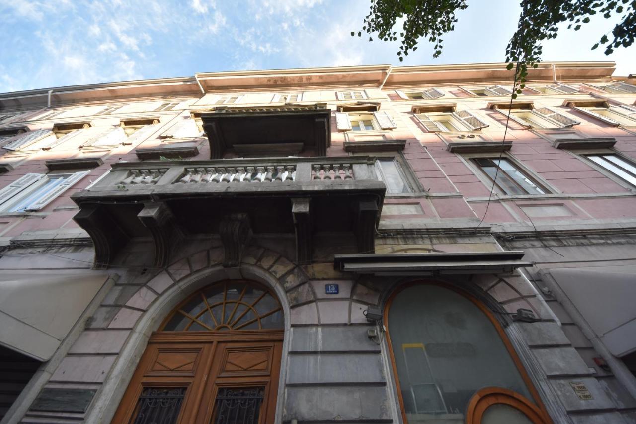 Via Battisti 13 Apartman Trieszt Kültér fotó